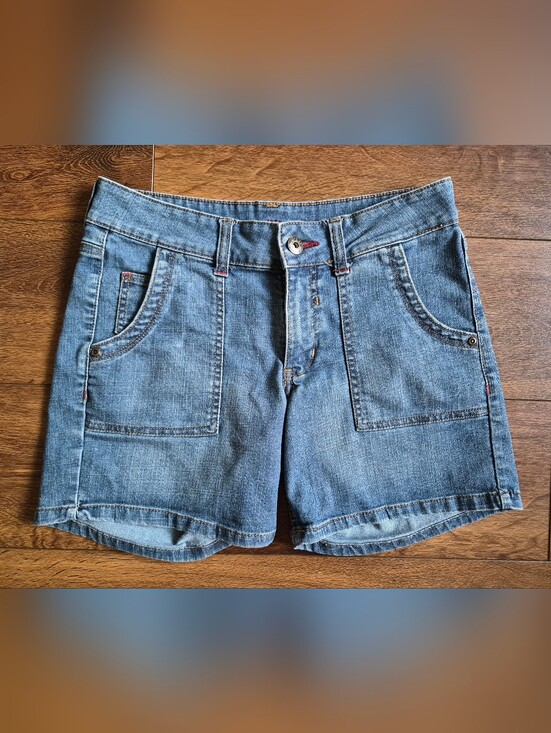 Wrangler Pants - NEW Wrangler Denim Shorts Jeans Pockets Y2K 5 Pocket Comfort 90s Sz 6
